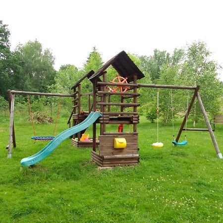 Szalas W Gorach Izerskich, Blisko Swieradow Zdroj I Zamek Czocha, Agroturystyka, Ogrzewanie, Klimatyzacja , Plac Zabaw, Ognisko Z Rusztem I Kijkami, Zywe Zwierzeta, Latem Basen Mirsk Exterior foto